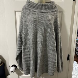 Isabel maternity gray XXL fold over gray sweater